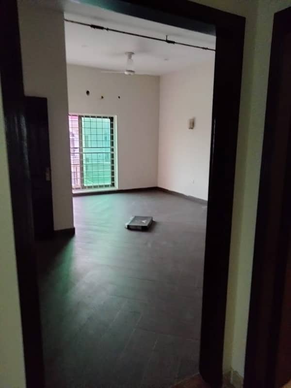 10 Marla House Available For Rent In Overseas A Block Bahria Town Lahore 18