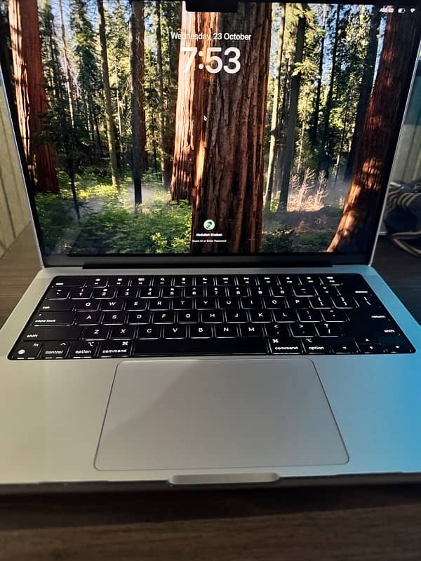 Macbook pro 14inch m3pro 1