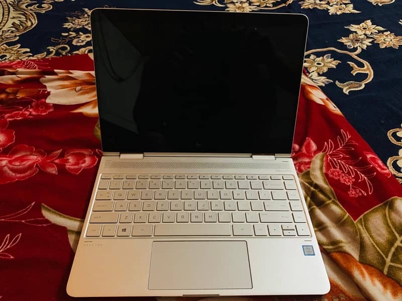 Hp spectre x360 i7 7th gen 1