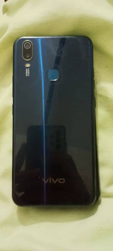 Vivo Y11 1