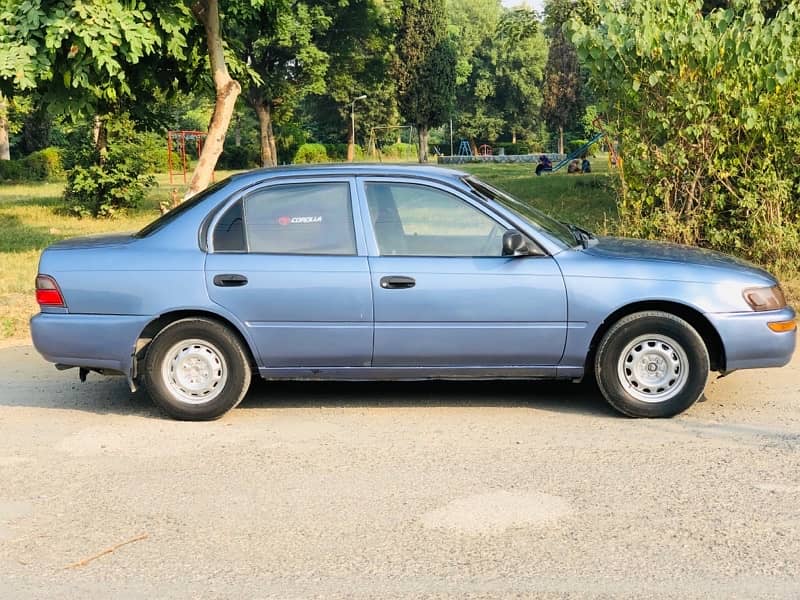 Toyota Corolla XE 1996/2024 3