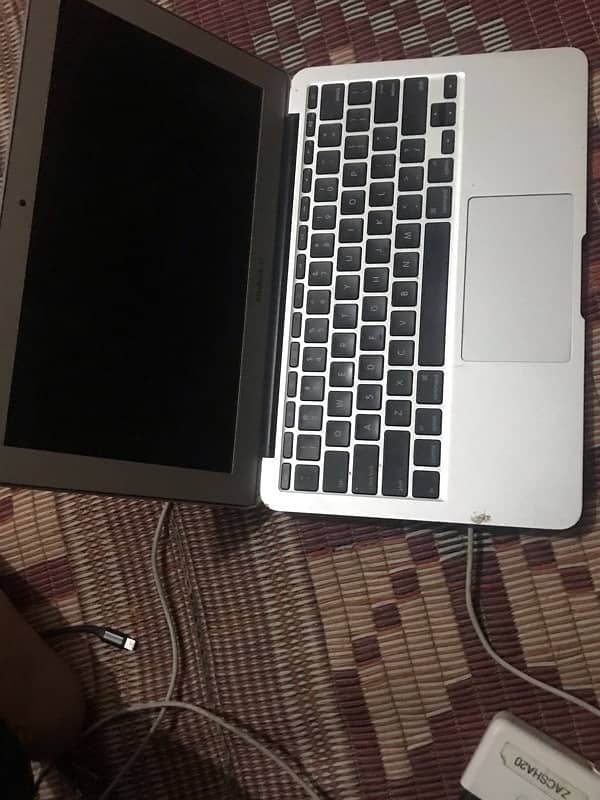 Apple Mac book air 2