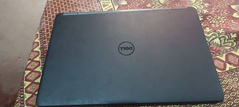 Dell laptol core i5 5th genration 8