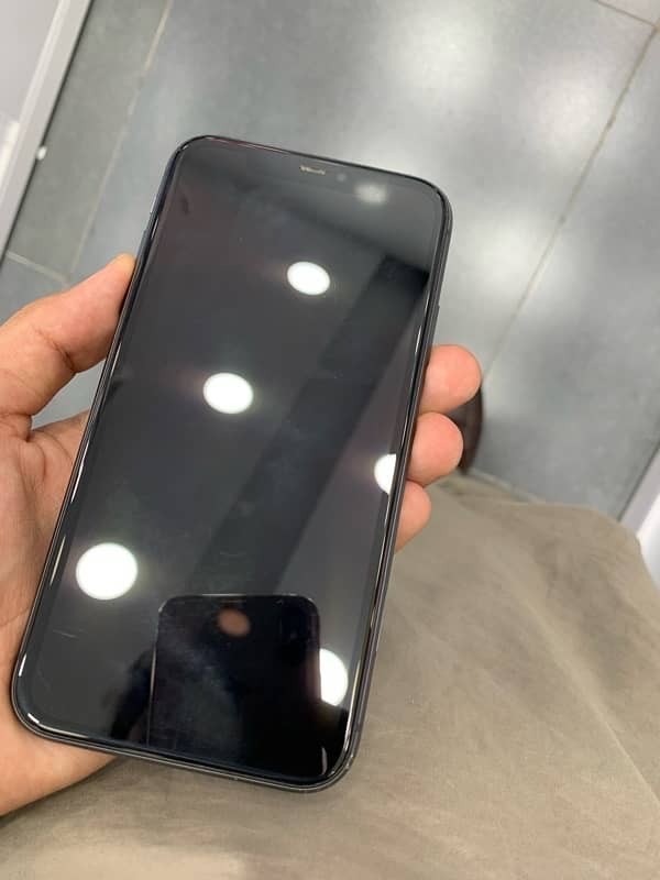 Iphone 11 PTA approved Physical Dual 9