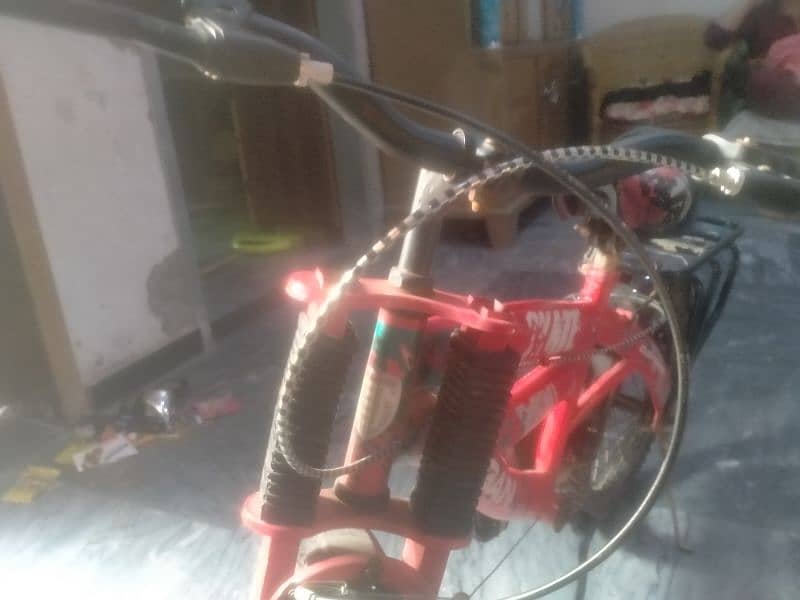 cycle use mein hai lekin condition bahut acchi hai 03156514601 3