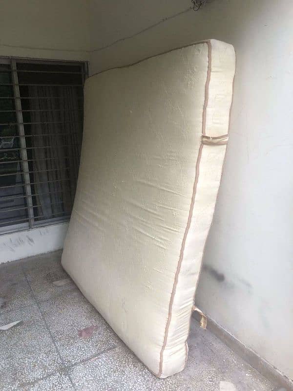 Comfortable King Size Mattress for Sale 3