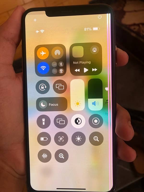 iPhone  xsmax nonpta screen may shade hay exchange possible hay 3