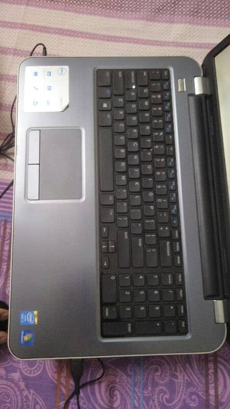 Dell Laptop cor i3 8