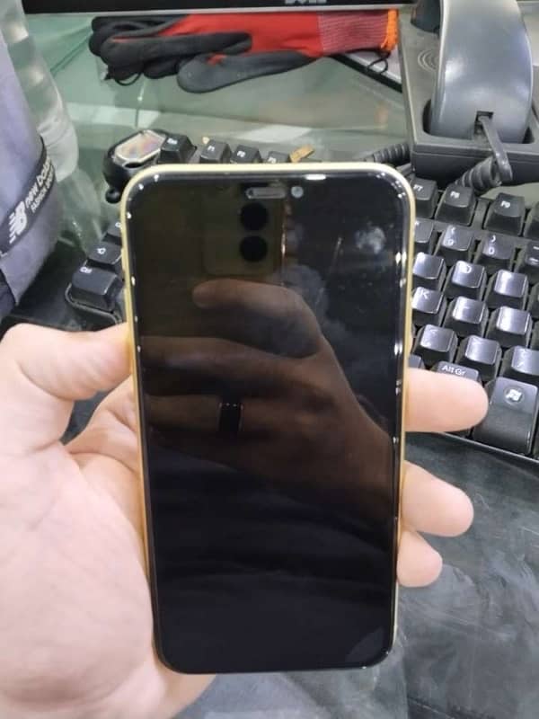 Iphone 11 Non PTA 2