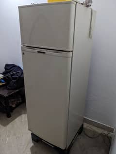 dawlance small fridge