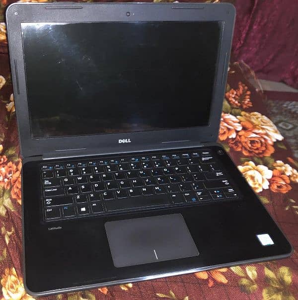 Dell i5 7th gen laptop with 512gb ssd 1