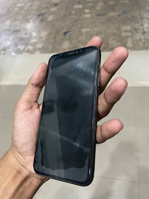 Iphone X ( PTA Approved ) 5