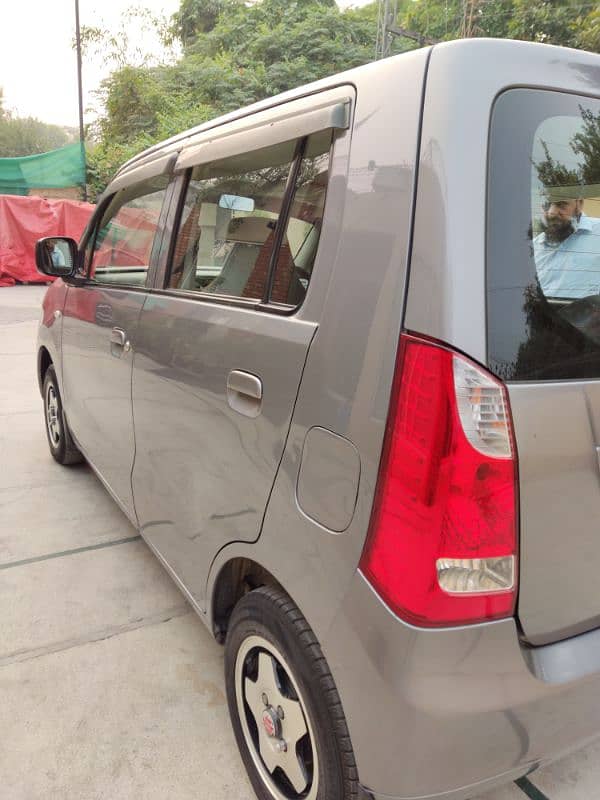 Suzuki Wagon R 2018 5