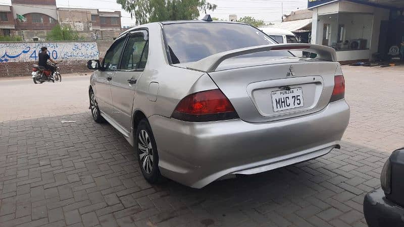 Mitsubishi Lancer 2004 8