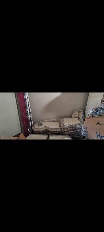 full bed furniture for sale only R. S 400,000 5