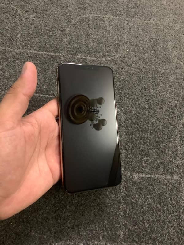 iPhone XS Max 64gb factory unlock non pta 2