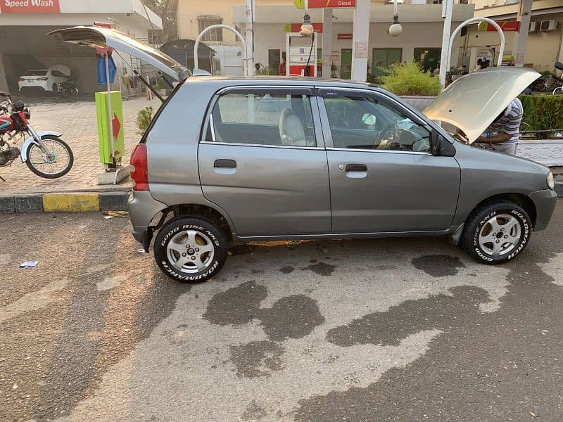 Suzuki Alto 2011 3