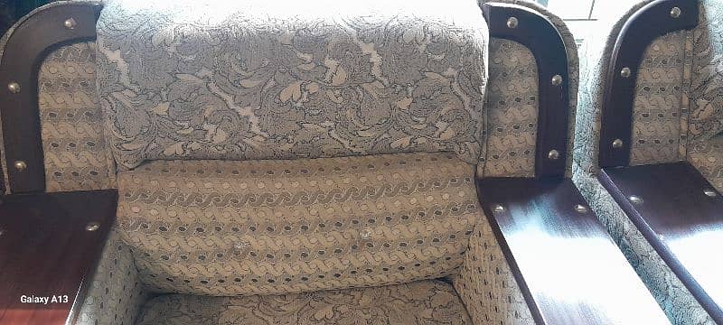 Sofa 3+2+1 set slightly used 6