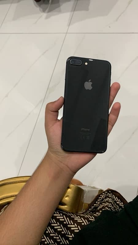 iPhone 8 Plus 5