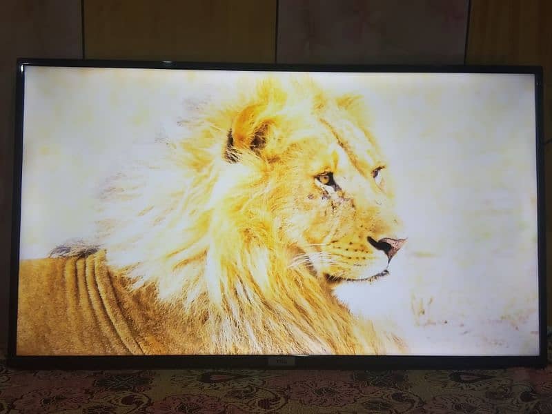 TCL ANDROID 40" LED FOR SALE IN VERY GOOD PRICE 6