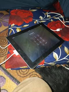 tablet Ipad mini used my hy awaz thori kam hy handfree sy sahi ati hy