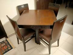 Dining table (4 seater)