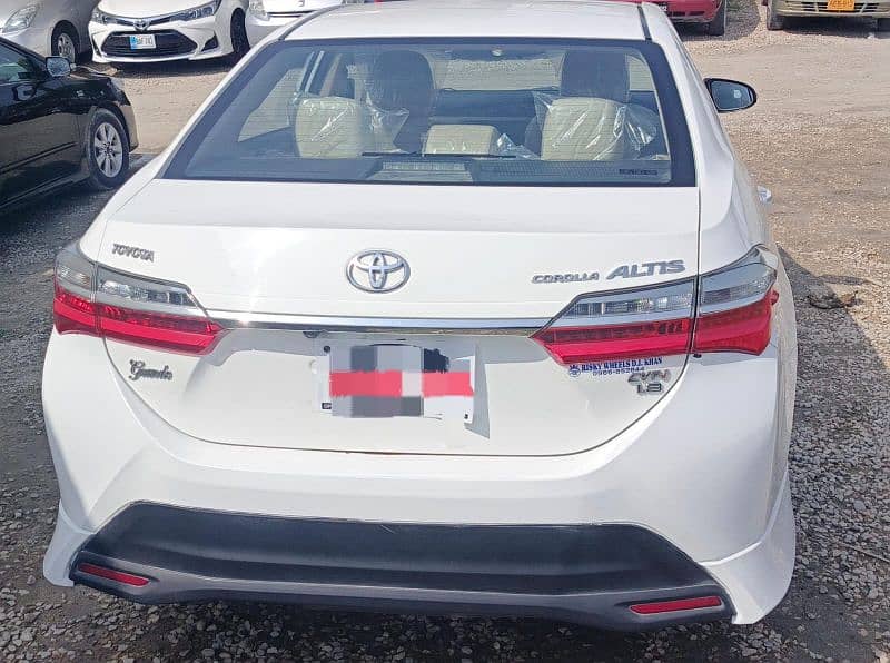 Toyota Altis Grande 2019 3