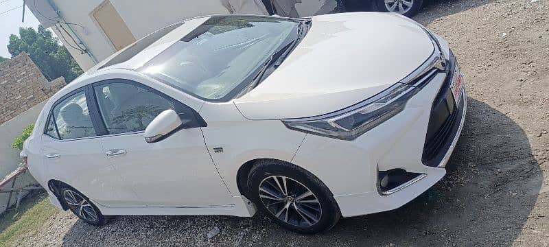 Toyota Altis Grande 2019 4