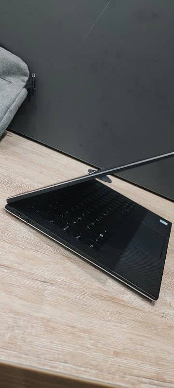 Dell xps 13 i5 7th gen 2