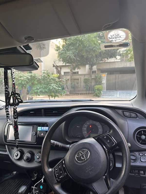 Toyota Vitz 2018 7