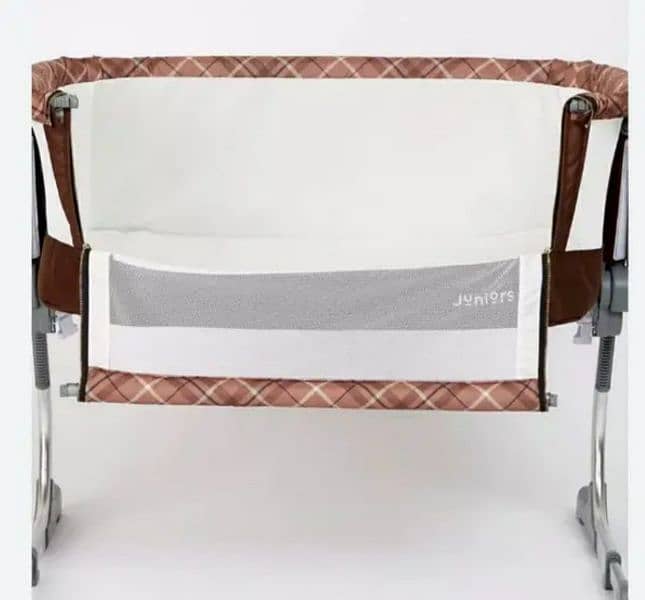 juniors imported baby cot 0