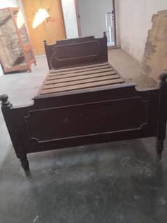 single bed solid wood location Gujrat contact 03068626059