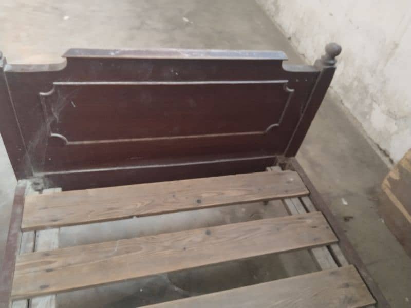 single bed solid wood location Gujrat contact 03068626059 3