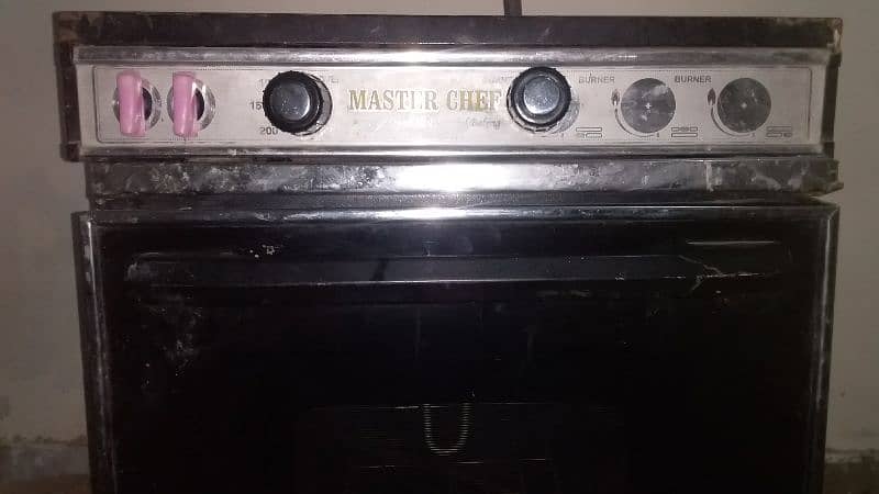 GOOD CONDITION OVEN FOR SALE 2