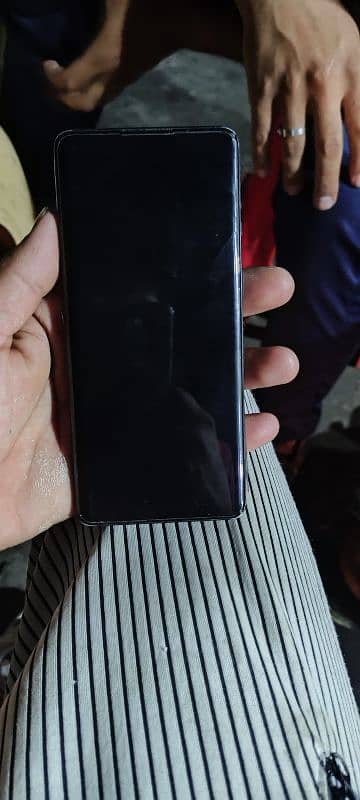 oneplus 8,____8,128,gb.   pta 5