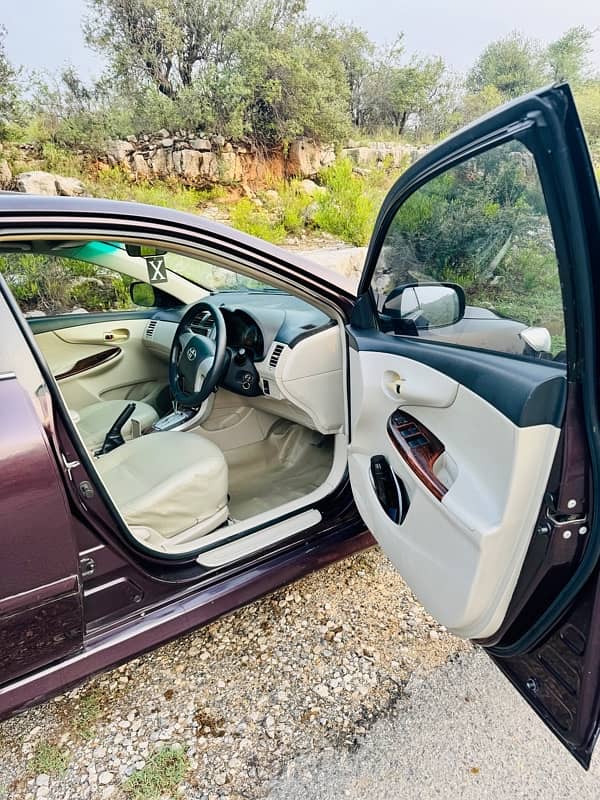 Toyota Corolla Altis 2012 4