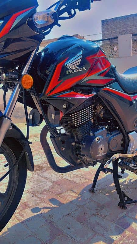 honda cb150f 3