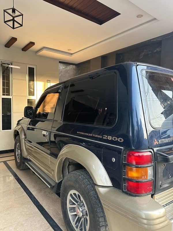 Mitsubishi Pajero 1993 1