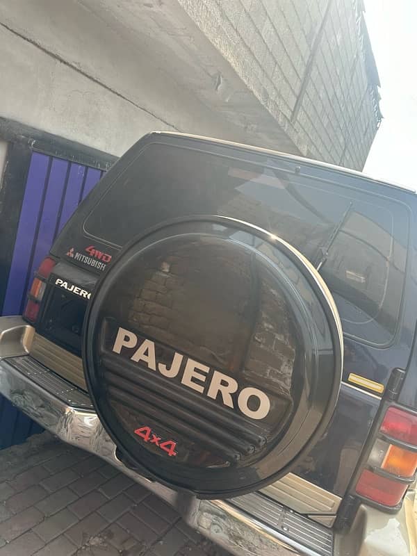 Mitsubishi Pajero 1993 7