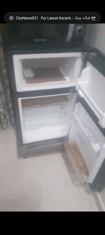 mini fridge 1