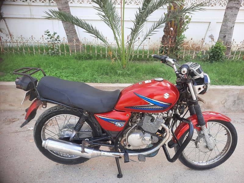 SUZUKI GS-150cc Self start Model 2016 Karachi Number Seald Engine. 3