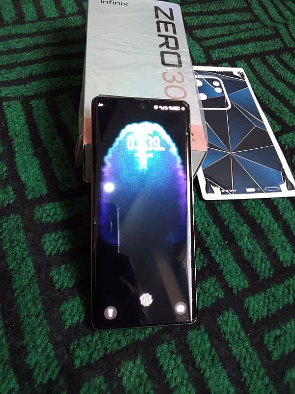 INFINIX ZERO 30 4