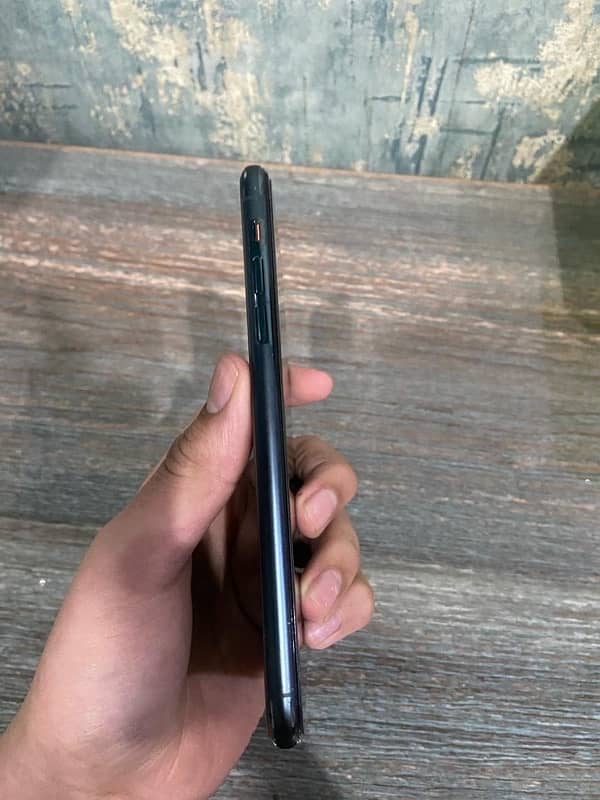 iPhone 11 Pro Max non pta /jv 3