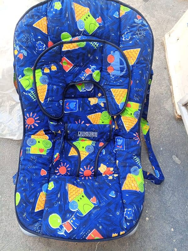 baby car seat from Dubai in New condition 1