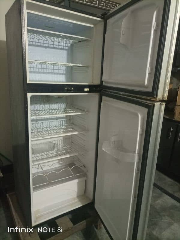 Waves Refrigerator Glass Door WR 314 1