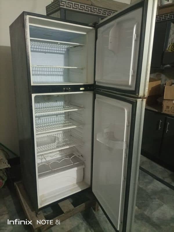 Waves Refrigerator Glass Door WR 314 4