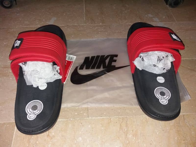 Nike slipper 3