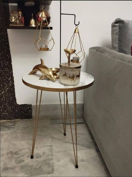 Stylish Wood and Iron Coffee Table 2