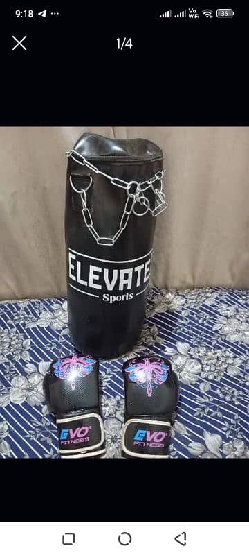 urgent sale yah mana 3200 ka liya tha Hand wraps gift 3