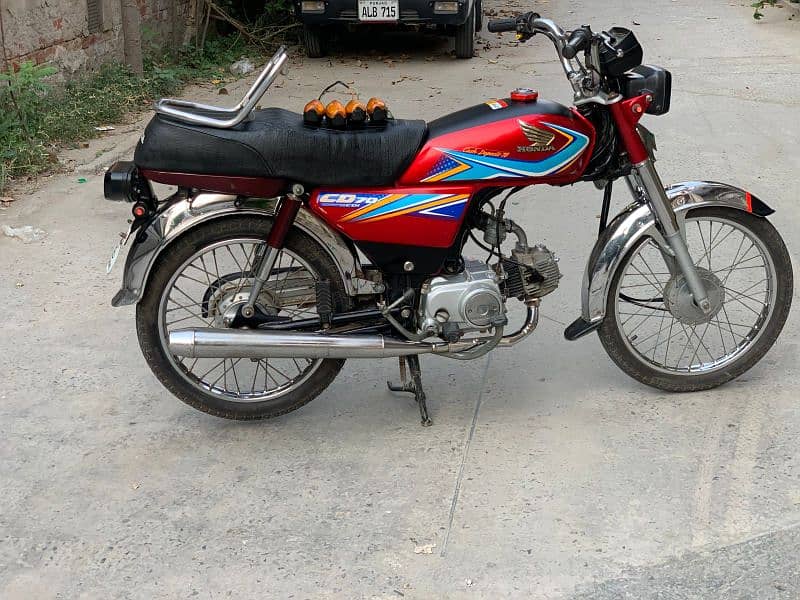 Honda CD 70 GOOD CONDITION ALMOST NEW just buy and drive 3